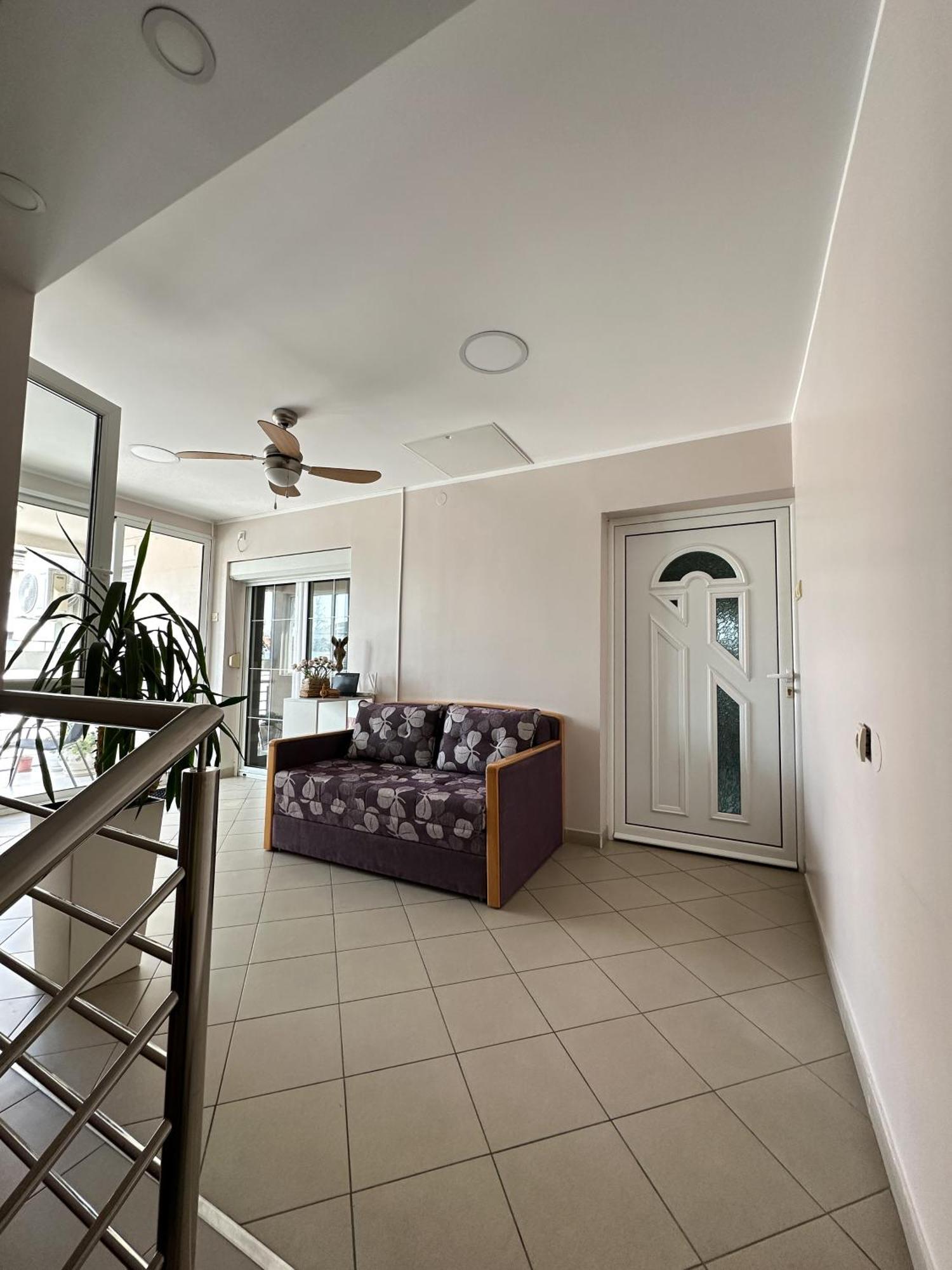 Lovely Apartments Free Street Parking Novi Sad Exterior photo