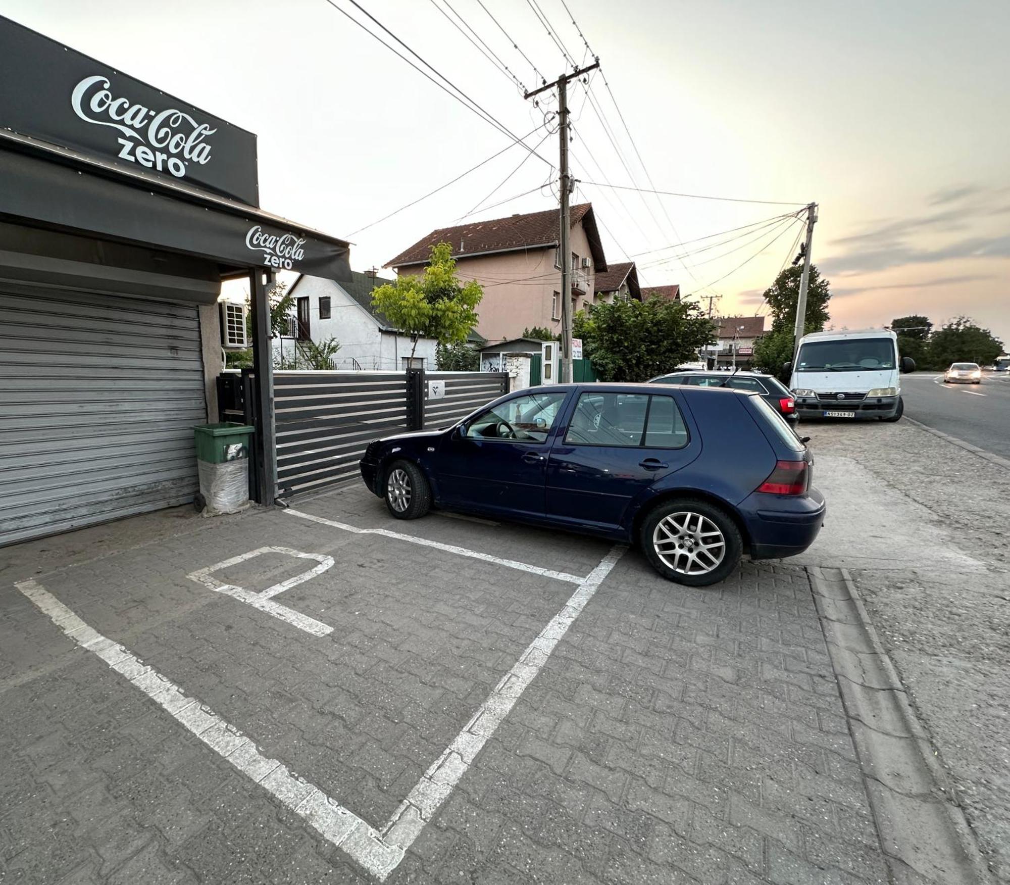 Lovely Apartments Free Street Parking Novi Sad Exterior photo